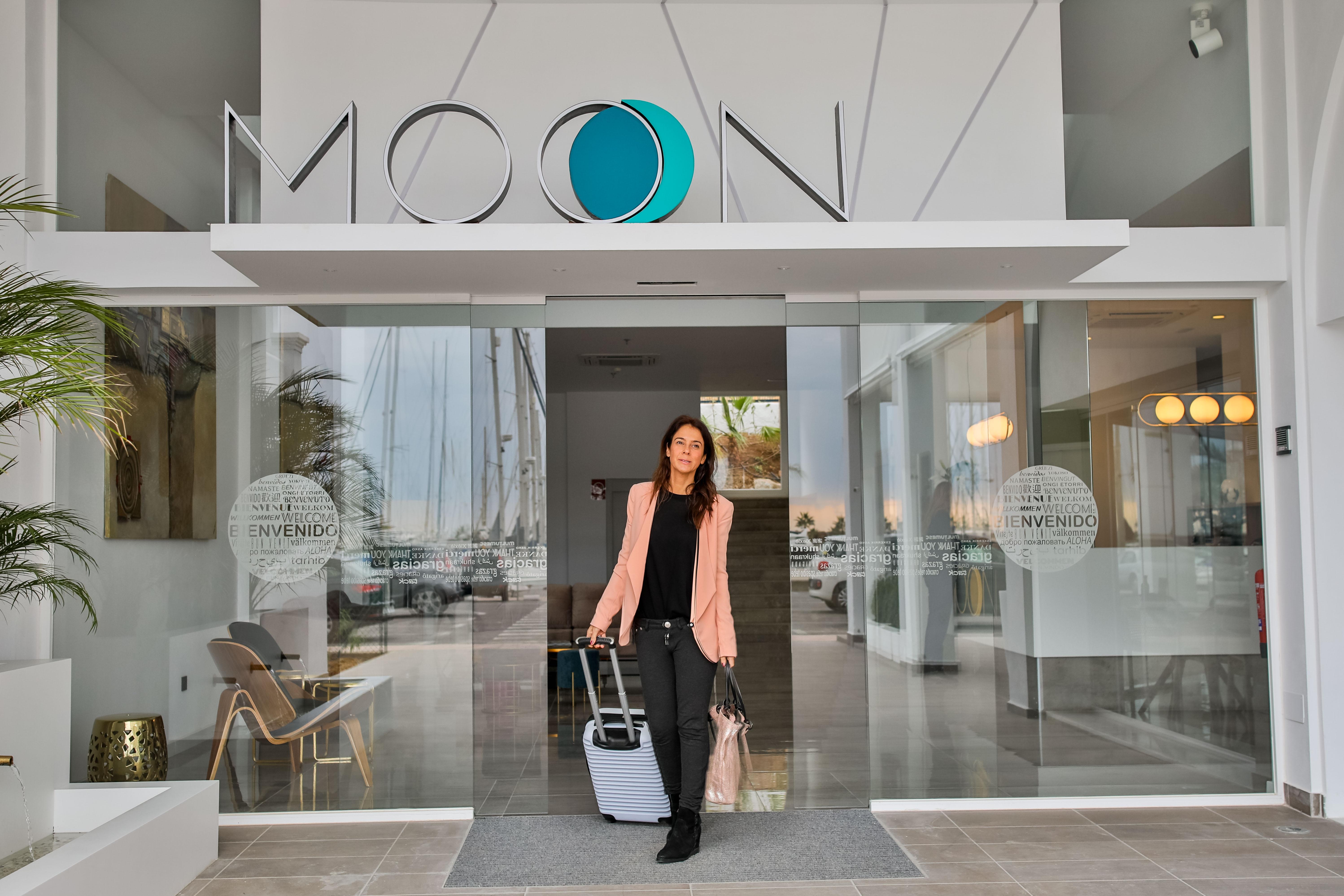 Moon Hotel & Spa. اغوادولس المظهر الخارجي الصورة